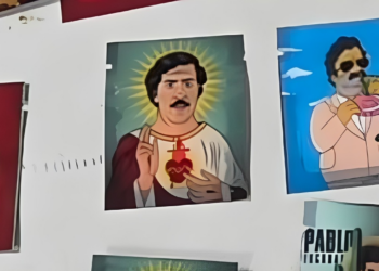 Foto de Pablo Escobar vestido de Jesus Cristo estampa embalagem de maconha apreendida em MG