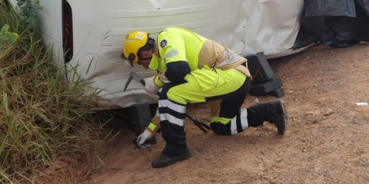 Motorista morre em capotamento na Fernão Dias em MG